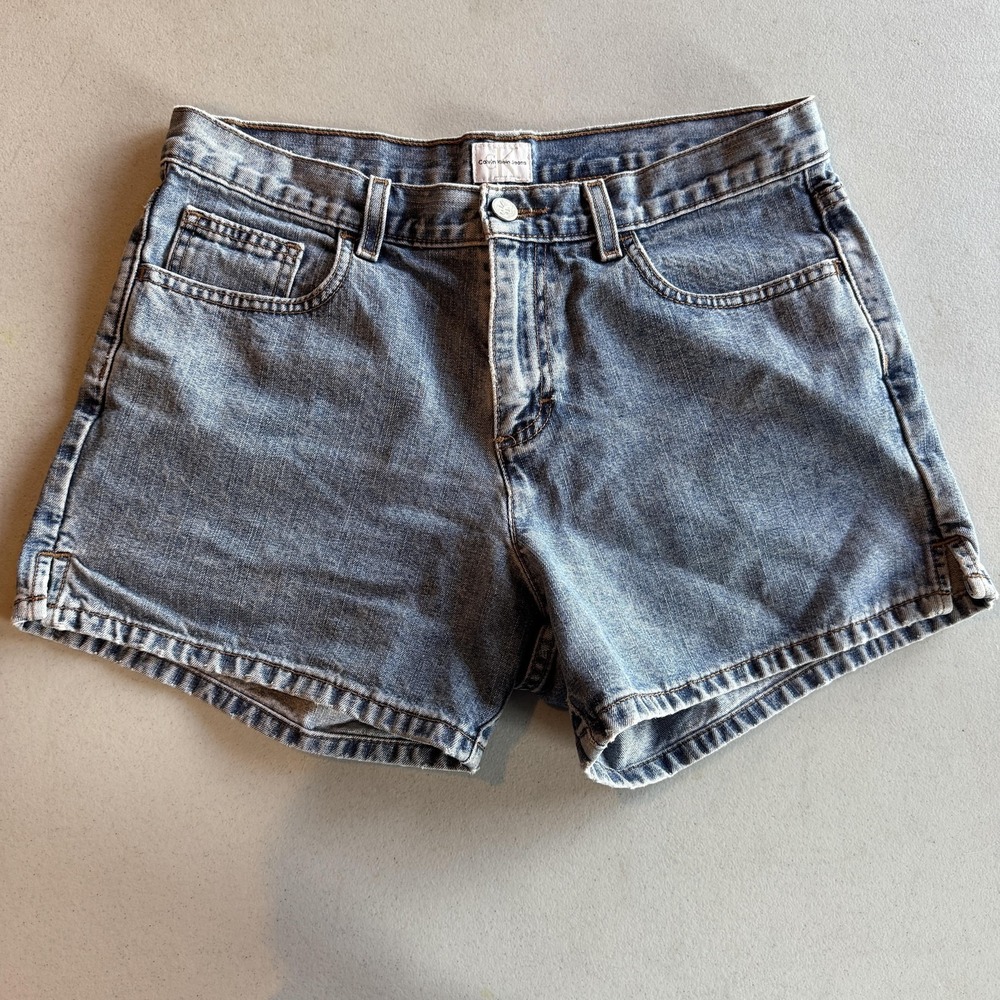 Calvin Klein Jeans Shorts Womens 8 Blue Light Wash Denim Bermuda Summer Casual